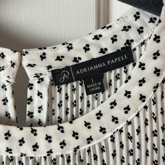 Adrianna Papell blouse - size L - Picture 3 of 5